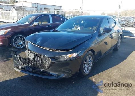 2021 Mazda Mazda3 2.5 S z USA, uszkodzony, nr VIN JM1BPAJL4M1318819